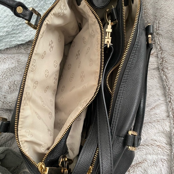 Tory Burch bag worn for a year - Picture 5 of 7